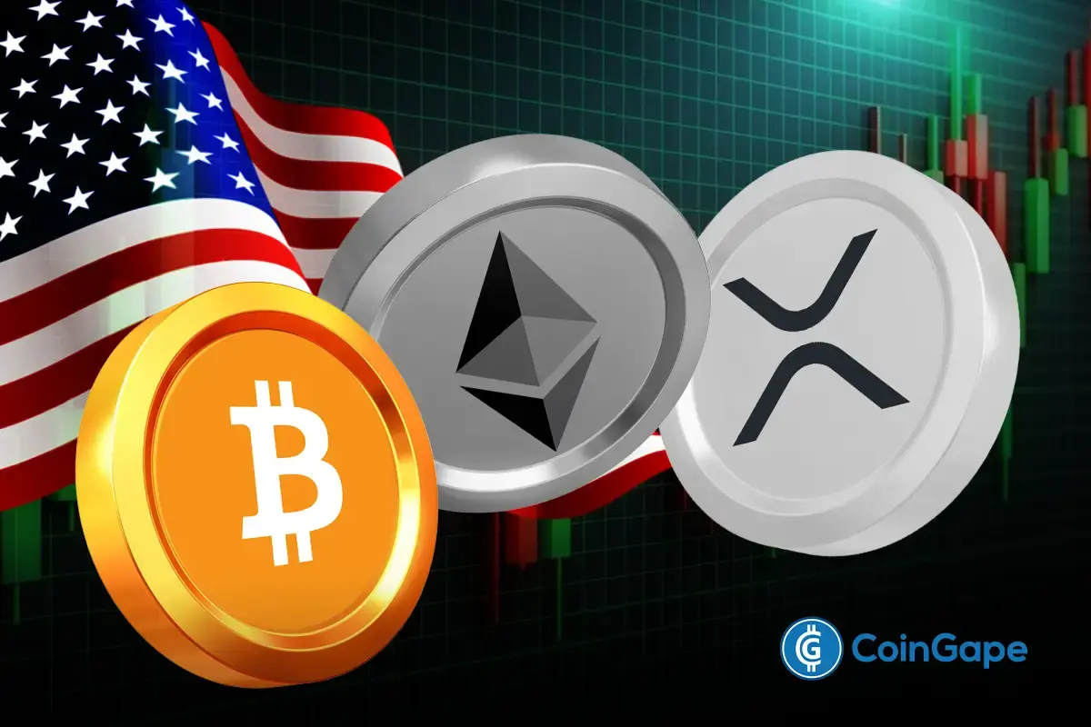 Moedas Bitcoin, Ethereum e XRP em primeiro plano com bandeira americana e gráfico de mercado ao fundo.