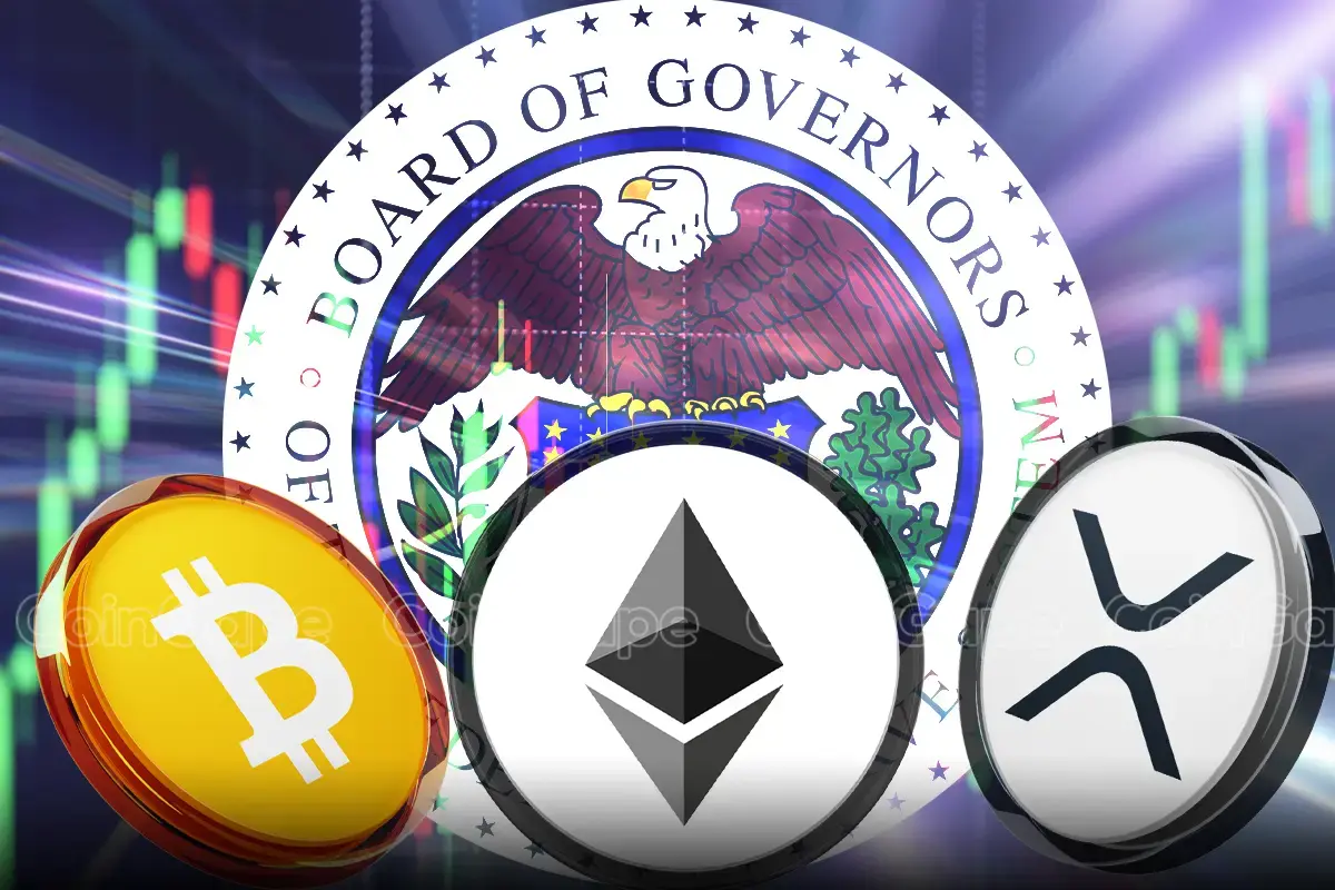 Logotipos do Bitcoin, Ethereum e XRP à frente do selo do Federal Reserve com gráficos de mercado ao fundo.