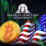 Logo da Franklin Templeton Investments sobreposto a uma moeda de Bitcoin e bandeira americana com gráfico de mercado ao fundo.