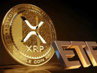 Moeda dourada do XRP com símbolo X em destaque ao lado das letras ETF em tom dourado sobre fundo escuro.