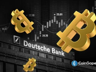 Símbolos dourados do Bitcoin flutuando sobre sede do Deutsche Bank com gráficos de trading ao fundo.