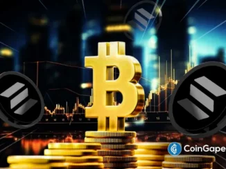 Ilustração com os símbolos do Bitcoin em dourado e do Solana em preto sobre fundo de skyline urbano iluminado, representando o mercado de criptomoedas.
